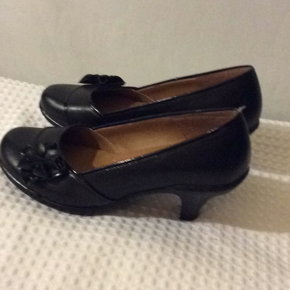 Soft shoe by Rose black low heels shoes # 6.5M - Picture 3 of 8